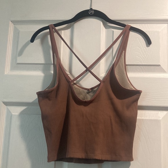 Vuori Rib Crop Tank - Picture 3 of 6